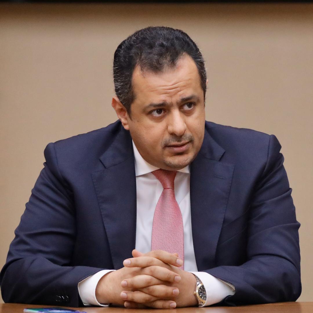 الشرعية تحذر من خطورة تعطيل عمل مؤسساتها في عدن