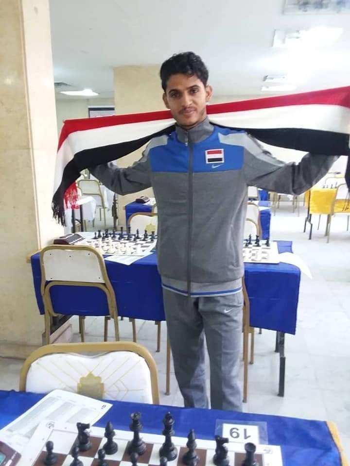 بينهم لاعب رياضي ..مقتل8 مدنيين بالجوبة بمأرب برصاص "مختل"