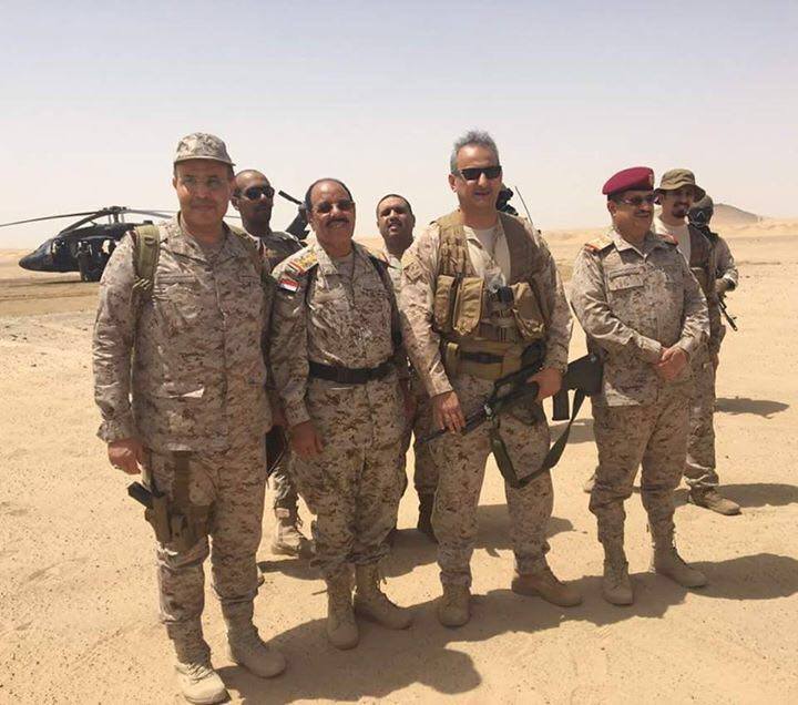 العرب: قرارات رئاسية يمنية وشكية لإقالة مسؤولين عن إدارة الملف العسكري