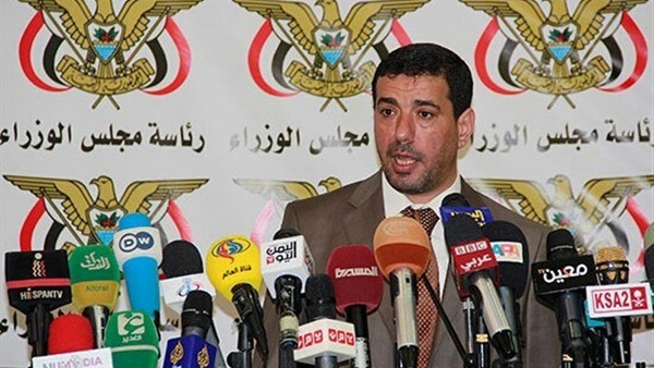 الحكومة تدعو الأمم المتحدة لإنهاء احتجاز الحوثيين 210 قاطرة غذاء ودواء ووقود للمستشفيات