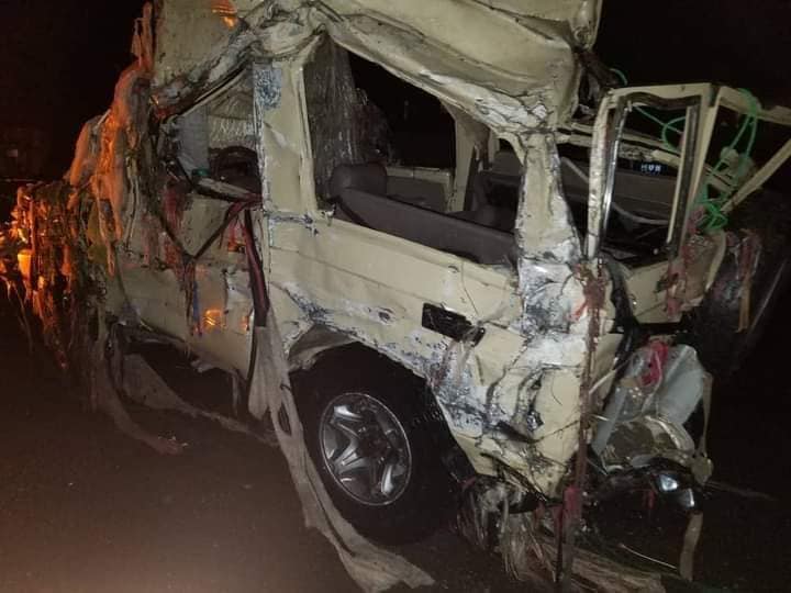 العثور على جثة الطفلة ثريا بعد 10 أيام من جرف السيول لعائلتها في إب