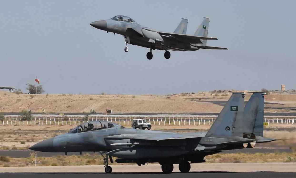 السعودية والإمارات تبدآن تسديد كلفة تزويد طائراتهما بالوقود الإضافي في حرب اليمن