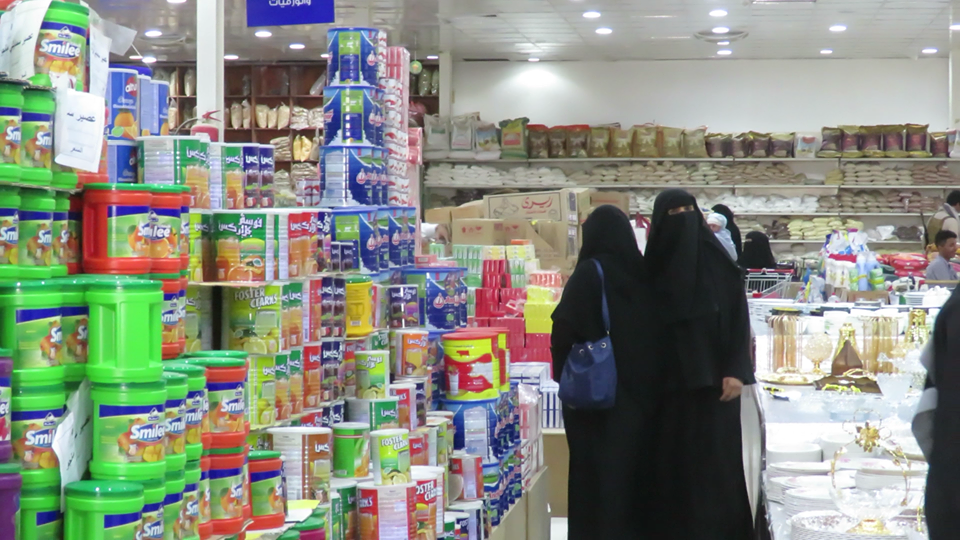 جماعة الحوثي تغلق عدد من الاسواق الرئيسية في صنعاء احترازا من كورونا