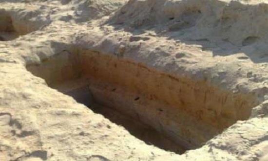 مسن يمني يفاجئ اسرته بعودته بعد مرور 4 ايام على دفنه