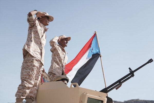 الرئاسة تحذر من قيود الانتقالي على حركة المواطنين وتصفها بانتهاك للدستور