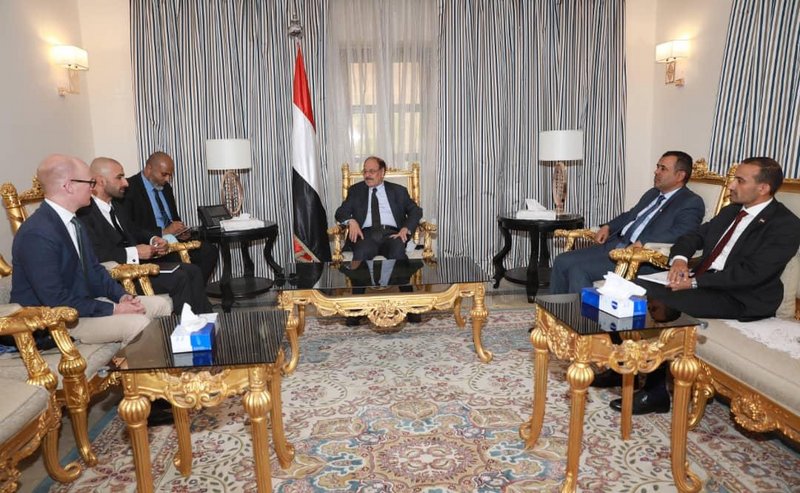 علي محسن: الحوثي يستهتر بالمجتمع الدولي
