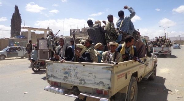 حوثيون يقتحمون منزلا في مدينة ذمار ويقتلون نجل مالك المنزل