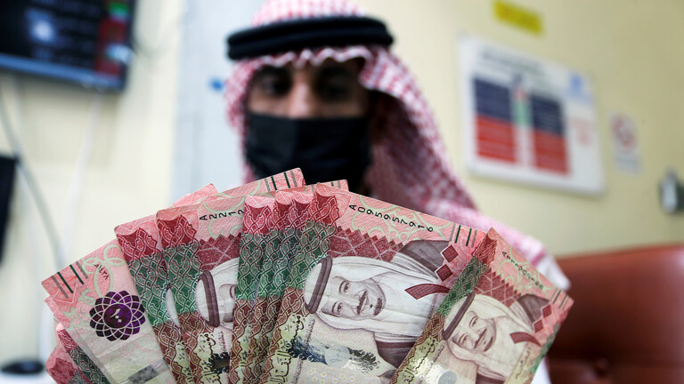 السعودية تطرح عملة من فئة 5 ريالات مصنوعة من البوليمر (صورة)