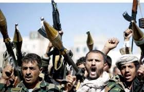 قيادي حوثي يسخر من قبائل البيضاء والمخلافي يرد 