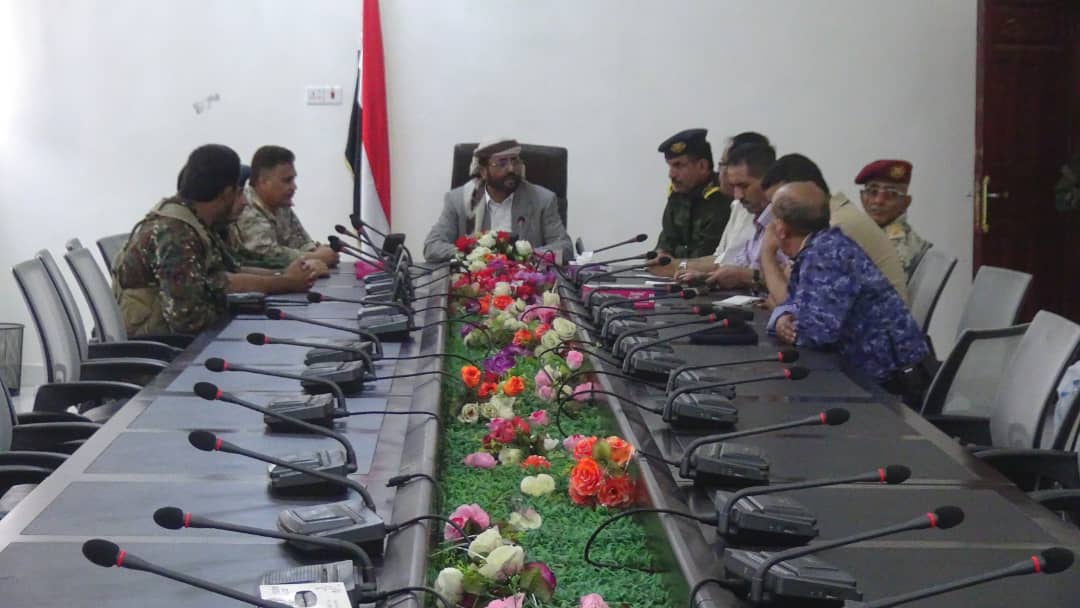  الحكومة تؤكد دعمها لجهود مأرب في ردع العناصر الخارجة عن النظام والقانون