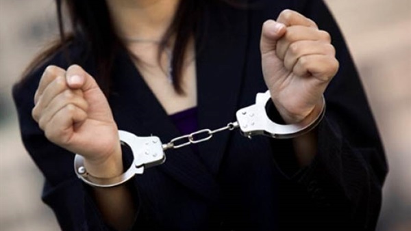 أمن محافظة البيضاء يقبض على امرأة بتهمة قتل زوجها