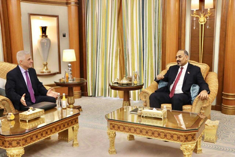 الزُبيدي يلتقي السفير الروسي