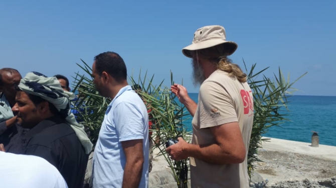  إيقاف تفريغ شحنة نباتات خطيرة على التنوع البيئي لجزيرة سقطرى