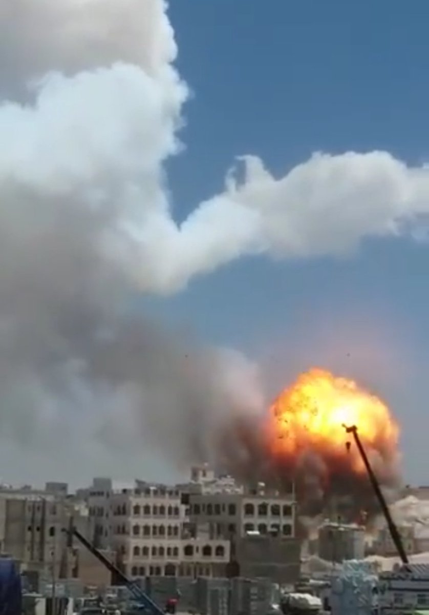 تجدد القصف الجوي على "سنحان" صنعاء 