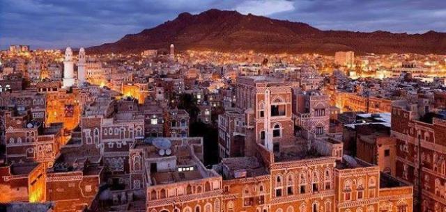 مليشيا الحوثي تصادر أحد كبار المراكز  التجارية الشهيرة بصنعاء وتعين له حارسا قضائيا