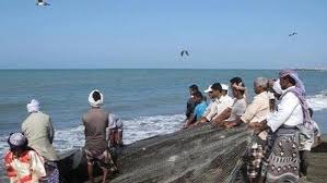 هيئة المصائد السمكية في المهرة تنفي خبر منع الصيادين من مزاولة الصيد