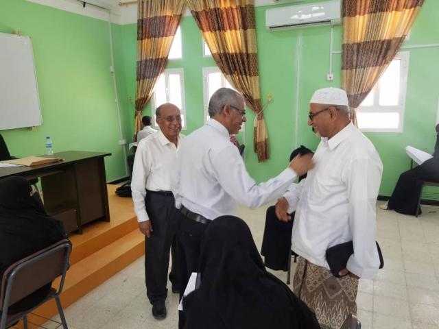 بعد إصابته بفيروس كورونا.. وفاة عالم الكيمياء الحيوية بكلية الطب جامعة عدن