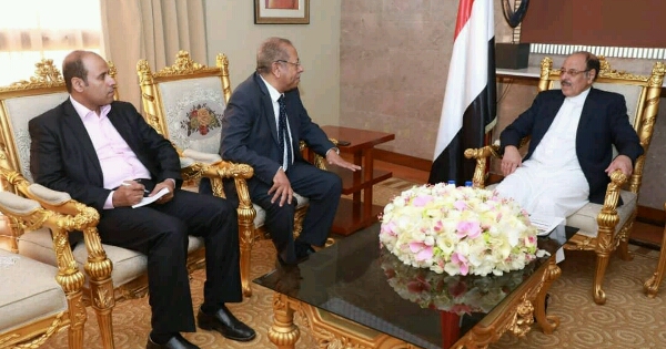 نائب الرئيس يصدر توجيهات عاجلة تهم المغتربين اليمنيين