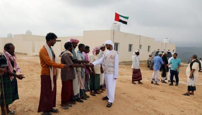 برلمانيان يمنيان: معلومات مؤكدة حل بناء الإمارات معسكرين في سقطرى