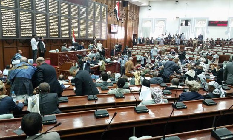 نتائج انتخابات حوثية لهيئة رئاسة البرلمان تصدم الجماعة