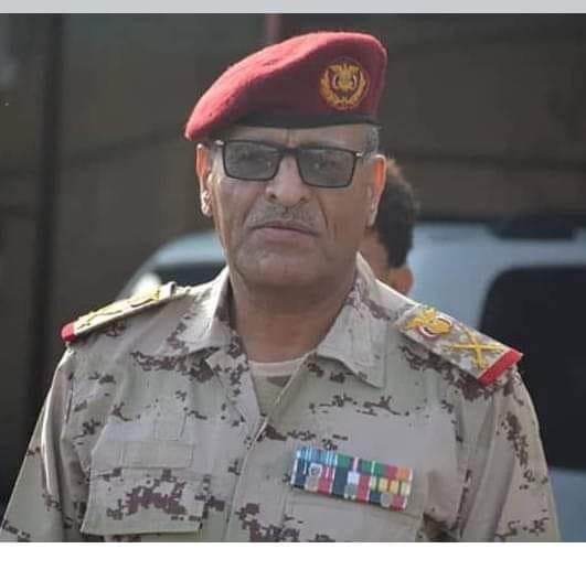 عاجل.. استقالة مسؤول كبير بمحافظة تعز 