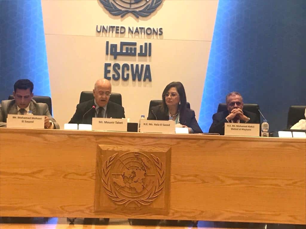 الحكومة:حرب الحوثي قضت على كل المكاسب التنموية التي تحققت منذ عقود