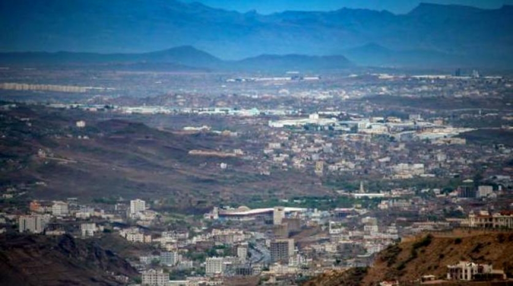 كورونا يضاعف حصار تعز : 34 انتهاكا يوثقها مركز المعلومات خلال مايو الماضي