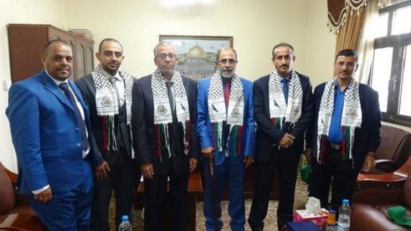 درع المقاومة من أحزاب المشترك الموالية للحوثيين لممثل حماس بصنعاء 