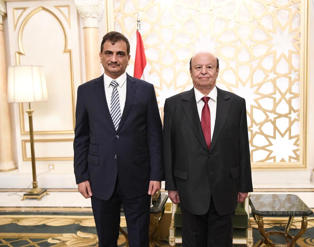  محافظ عدن الجديد يؤدي اليمين الدستوري أمام رئيس الجمهورية 