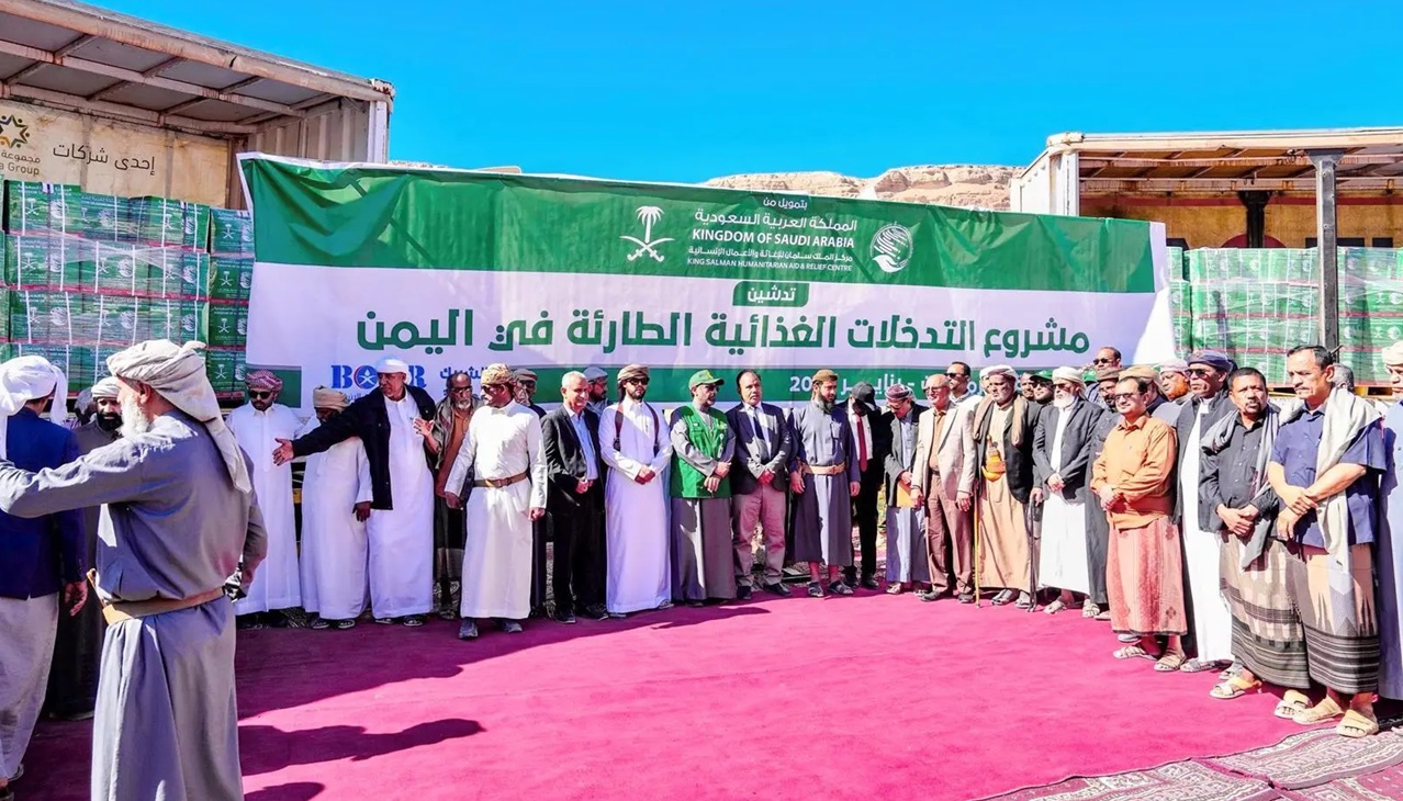 مركز الملك سلمان للإغاثة يواصل دعم وادي وصحراء حضرموت بمساعدات طارئة وإنسانية