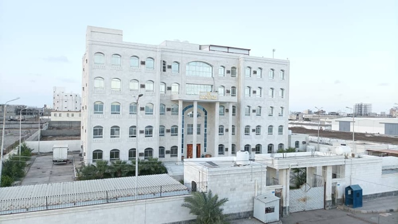 النيابة اليمنية تبدأ إغلاق مراكز الاحتجاز غير القانونية والإفراج عن المحتجزين خارج إطار القانون