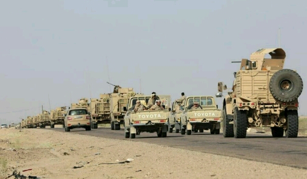 بارجات التحالف تقصف معسكرا تدريبيا للحوثيين في عبس بحجة