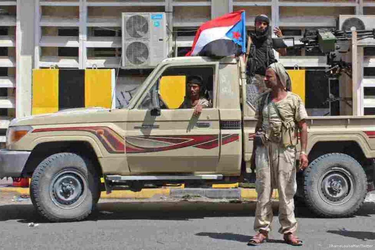 انتشار كثيف ومفاجئ لقوات الانتقالي في عدن