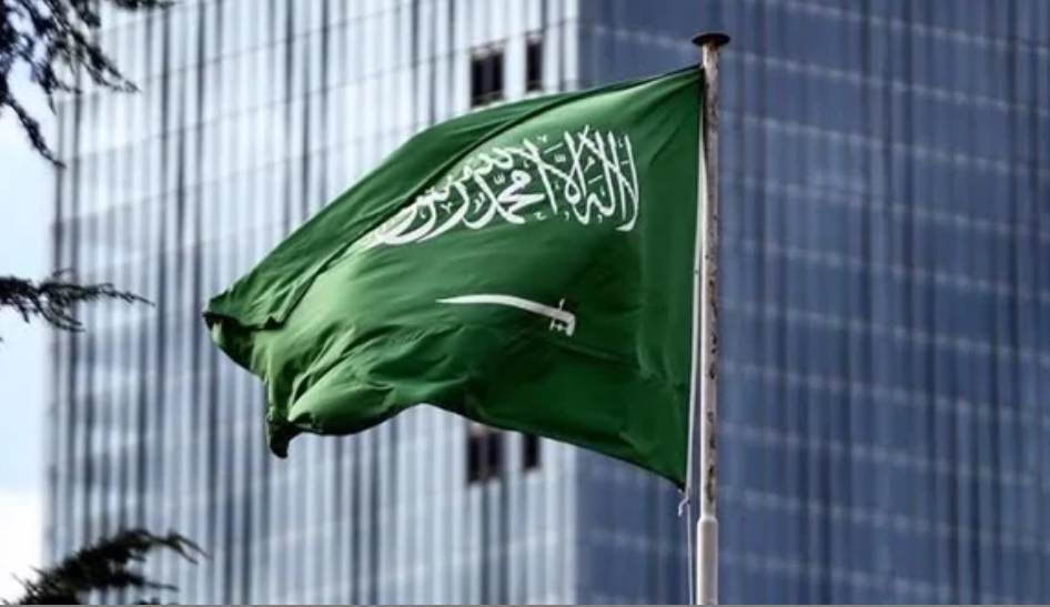 السعودية.. الاعتداء على هذه الفئة لفظيا أو جسديا يعرضك للسجن 10 سنوات وغرامة مليون ريال