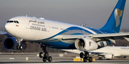 السعودية تمنع طائرة عمانية من الهبوط على أراضيها..وصحيفة تكشف السبب