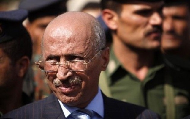 قيادي جنوبي يكشف عن توجه لإعادة القمش إلى منصبه