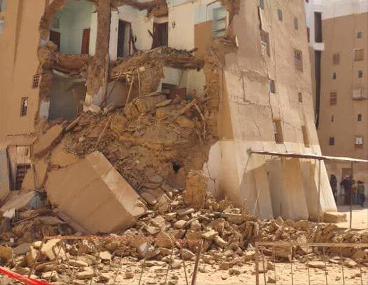 انهيار منزل تاريخي في شبام بسبب تسرب المياه دون إصابات بشرية