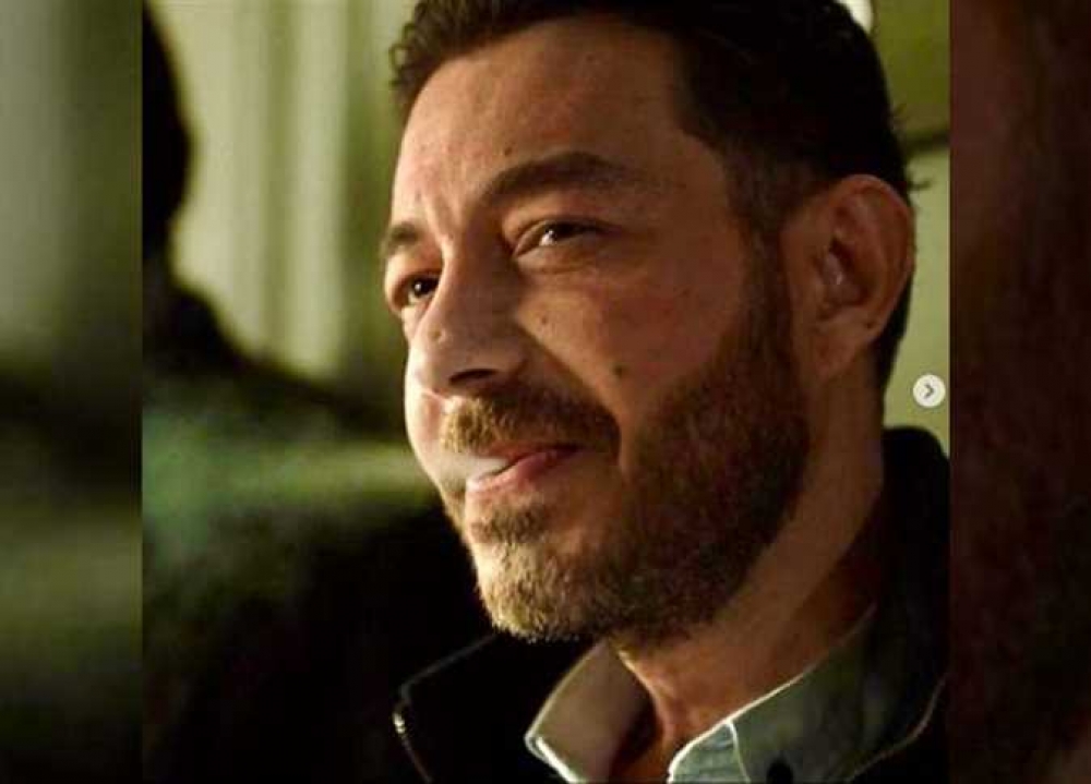 بالفيديو .. الفنان المصري  أحمد زاهر  يمدح أهل اليمن عامة ويخص هذه المحافظة بالذكر (شاهد)