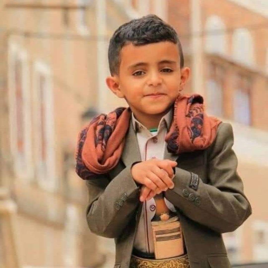 الحكومة  تستجيب لنداء للموهبة اليمنية الصغيرة (بائع الماء) 