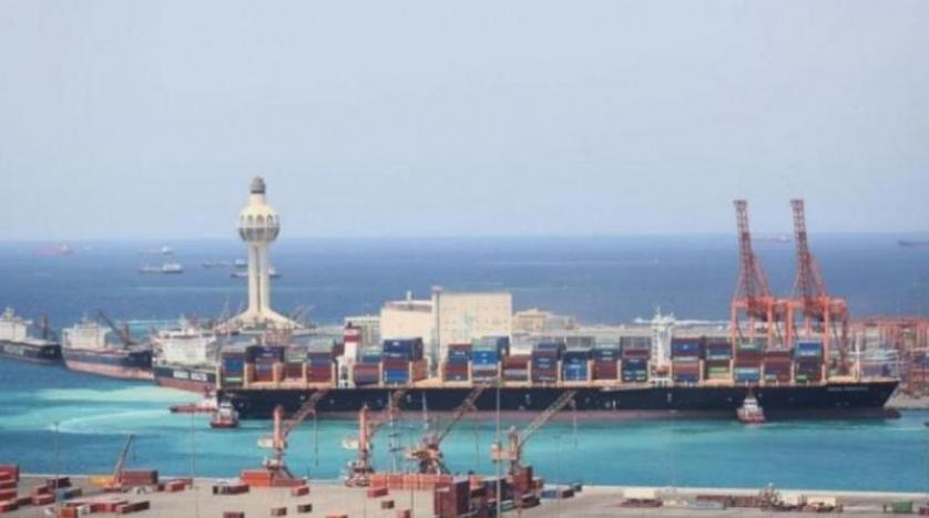 اعتداء إرهابي على سفينة نقل وقود بميناء جدة السعودي دون خسائر في الأرواح