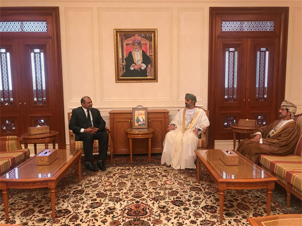 سلطنة عمان تجدد دعمها لجهود السلام باليمن