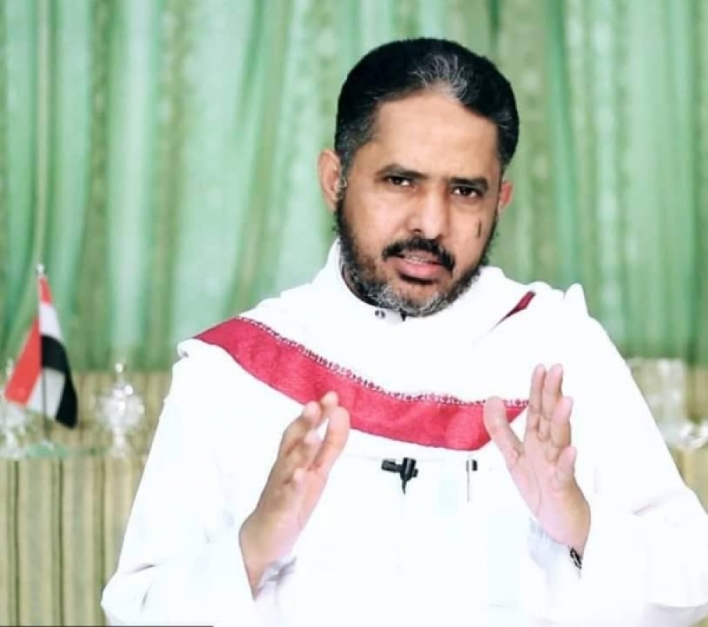 قيادي إصلاحي :بقاء الرئيس هادي وقيادات الدولة خارج الوطن تسبب في أمرين خطيرين