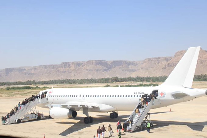 غريفيث يرحب بانطلاق عملية تبادل الأسرى بين الحوثيين والشرعية