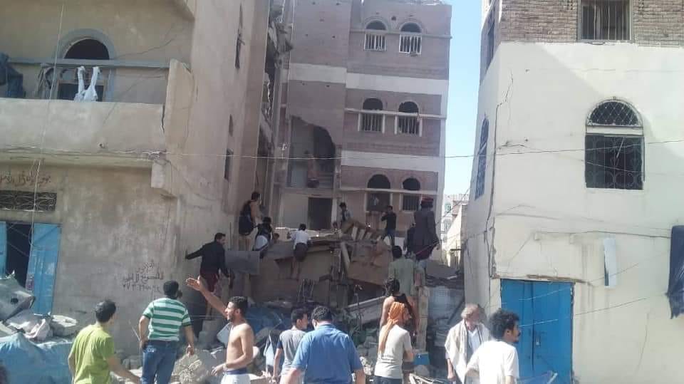 مقاتلات التحالف العربي يشن عده غارات جوية على العاصمة صنعاء