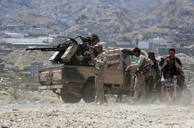 عودة الإشتباكات بين ملشيا الحوثي والجيش الوطني في تعز