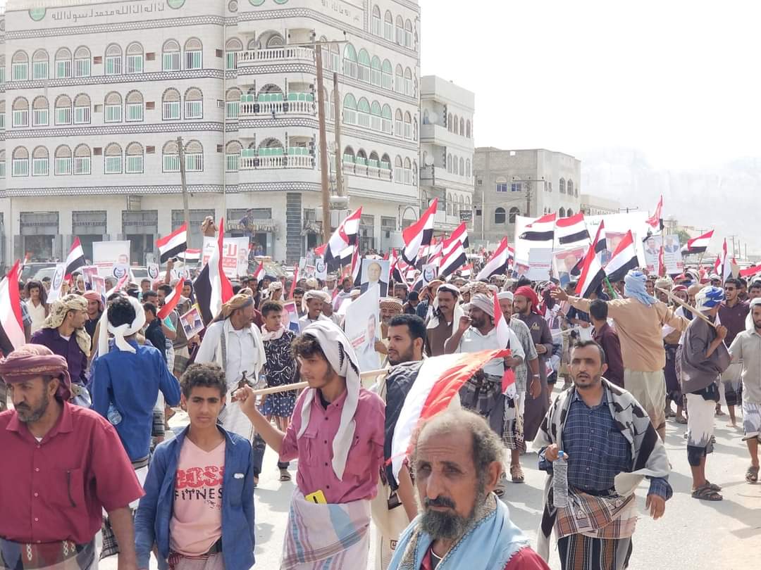 صور أولية للحشد الجماهيري المؤيد للشرعية في شبوة