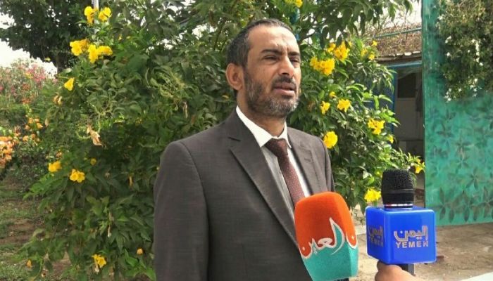 بن عزيز يهاجم غريفيث ويقول: المبعوث الأممي يرى موقع وظيفته أهم من حياة اليمنيين