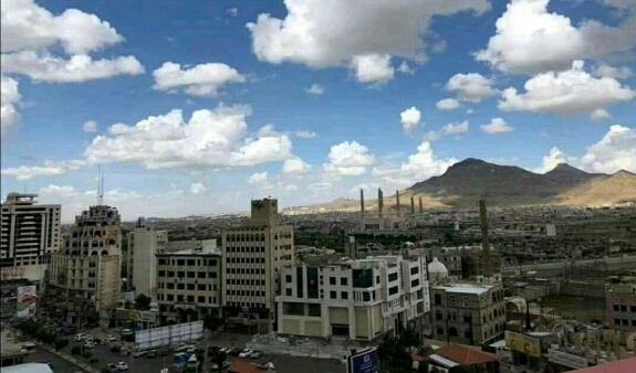 قرار حوثي بإغلاق الأسواق والمراكز التجارية وتحديد الوقت المسموح فيه بالعمل
