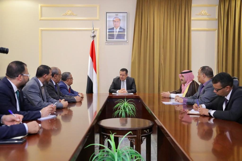 مصادر تؤكد إعلان الحكومة الجديدة الخميس ويتوقع عودتها إلى عدن خلال اسبوع