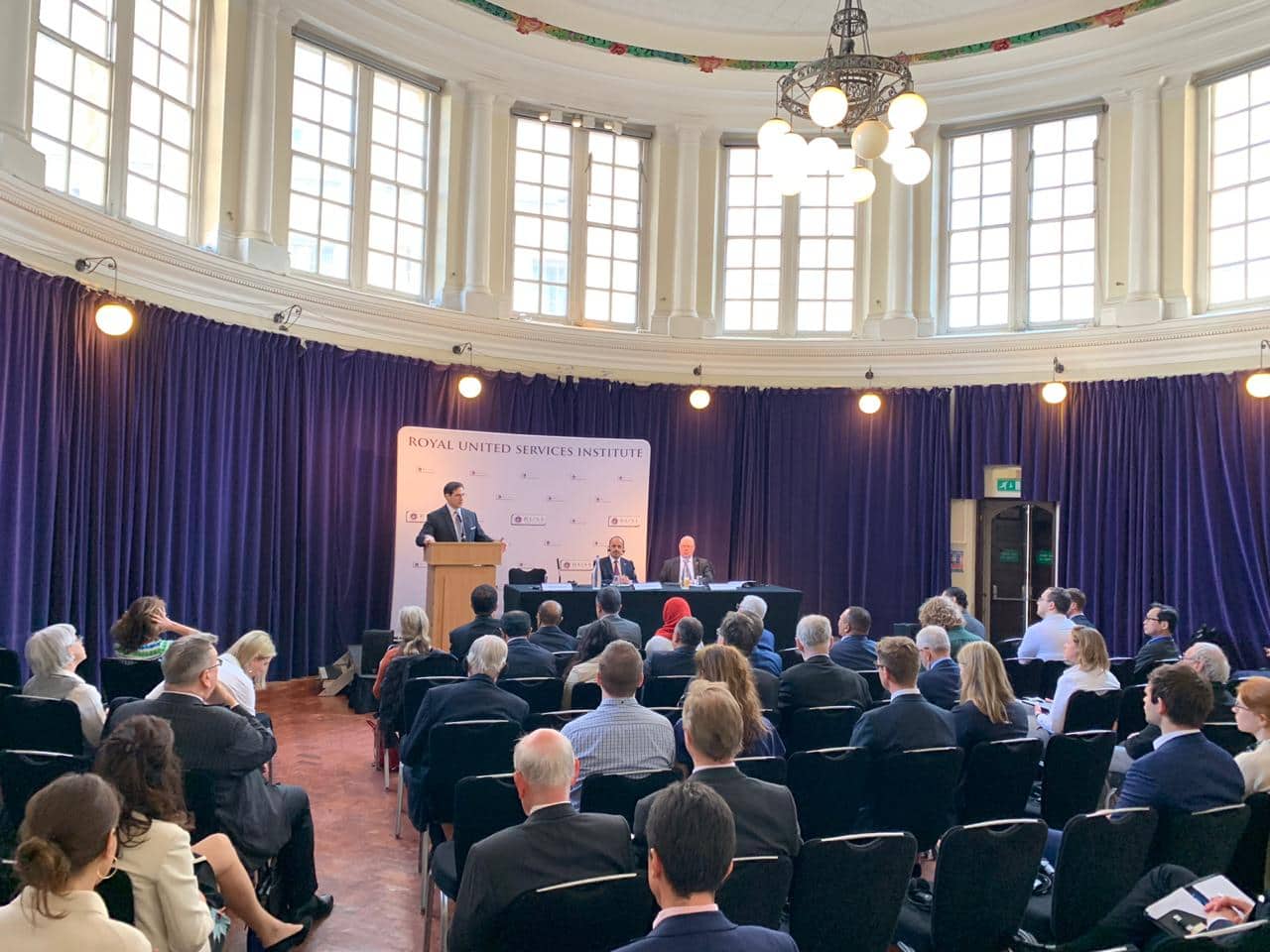 الإرياني : الحكومة تمثل الشعب اليمني ولا يمكن أن تتماهى مع الممارسات التضليلية للميليشيات